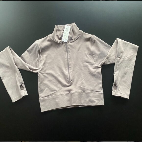 half zip vest - Picture 1 of 2
